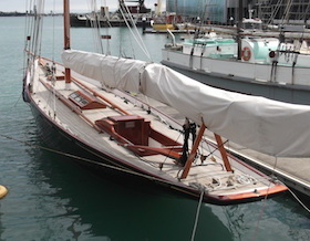 gaff rigged sloop