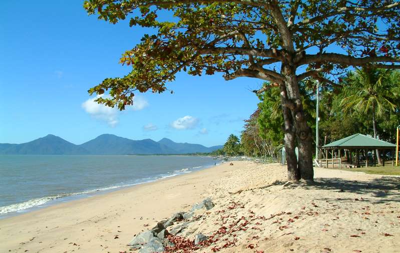 Holloways            Beach